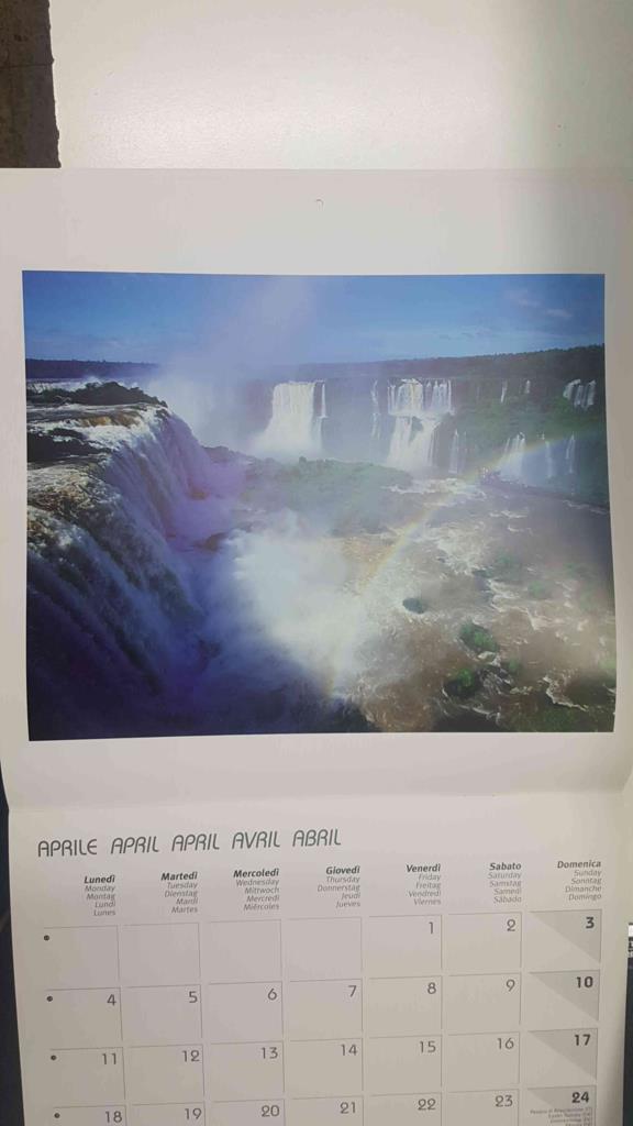 Calendario / Kalender / Calendrier / Calendar: 2011 : Waterfalls / cataratas - lamina 04