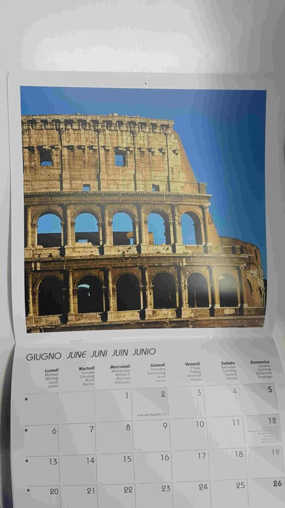 Calendario / Kalender / Calendrier / Calendar: 2011 : Rome (roma la ciudad eterna) - lamina 06, lateral del Coliseo de Roma