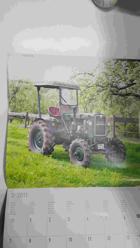 Calendario / Kalender / Calendrier / Calendar: 2011 : Tractors (tractores) - lamina 03, Man - AS 325 AWD