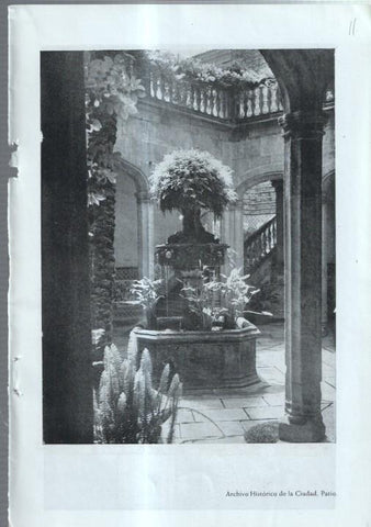 Barrio Gotico lamina 11: Patio archivo historico y Torre catedral