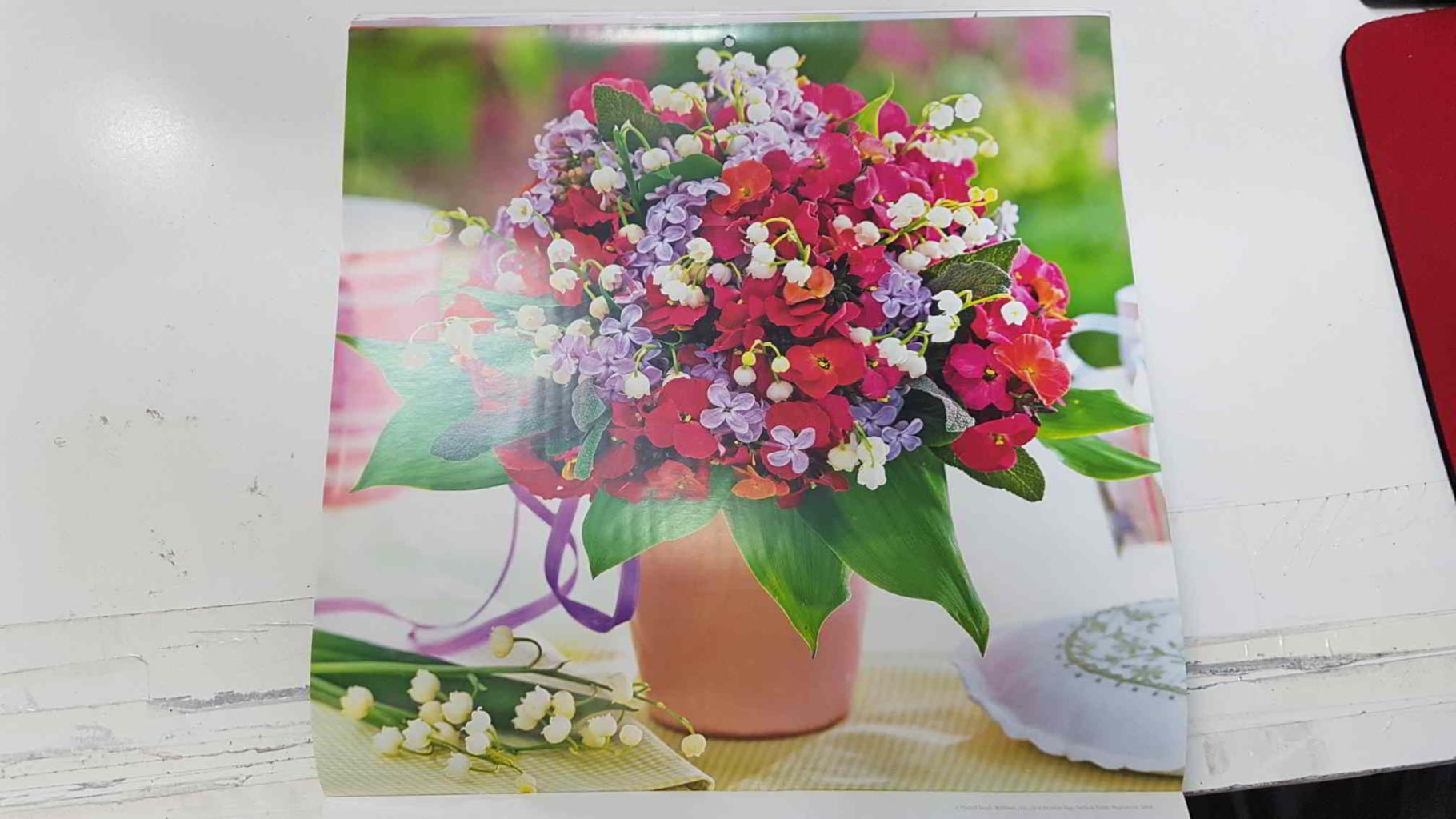 Calendario / Kalender / Calendrier / Calendar: 2011 : Roses (Rosas en maceta) - lamina 05, Lily of the valley