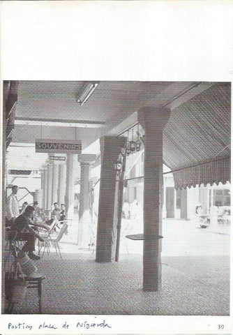 LAMINA 27003: Porticos de la plaza de Puigcerda