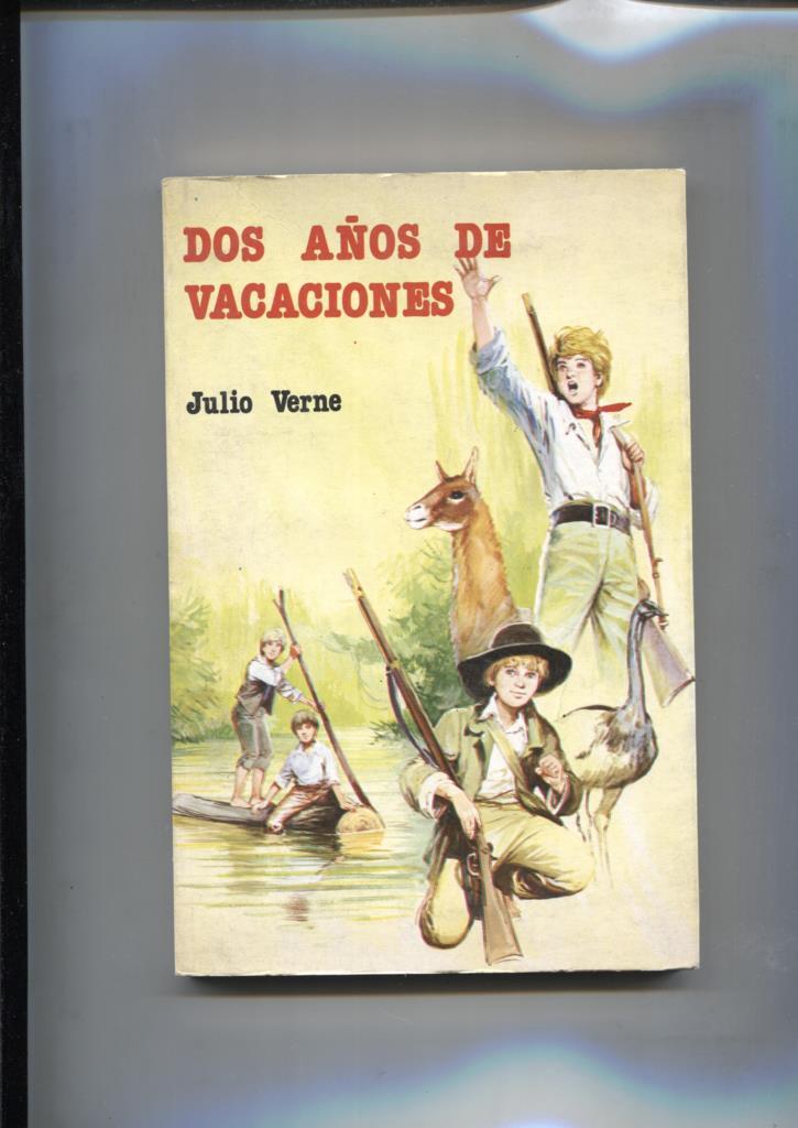 Coleccion Junior: Dos años de vacaciones