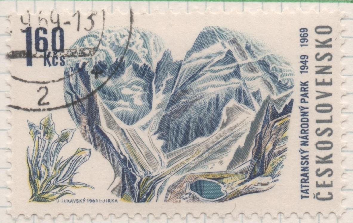 Sello E01569: hoja 101, Checoslovaquia: Sello Multicolor, dentado. 20 Aniv. Parque Nacional de Tatra. Genciana. Den: 11¾, 1,60 Koruna
