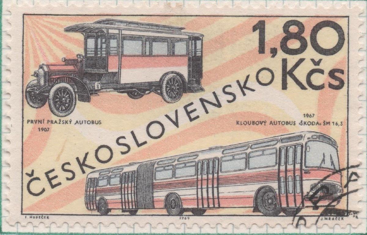 Sello E01552: hoja 100, Checoslovaquia: Sello Multicolor, dentado. Auatomoviles. 1º Bus de Praga. 1907 y bus de 1967, 1,80 Koruna