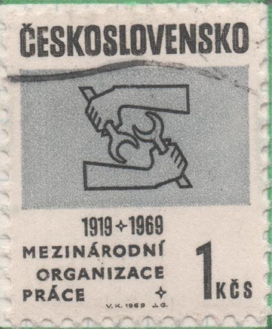Sello E01549: hoja 99, Checoslovaquia: Sello Gris y negro, dentado. 50º  Aniversario de la organización internacional del trabajo OIT, 1 koruna
