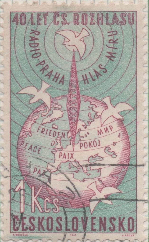 Sello E01138: hoja 75, Checoslovaquia: Sello Verde y rosa dentado. 40 Aniversario de la Radio Checa, 1 Koruna