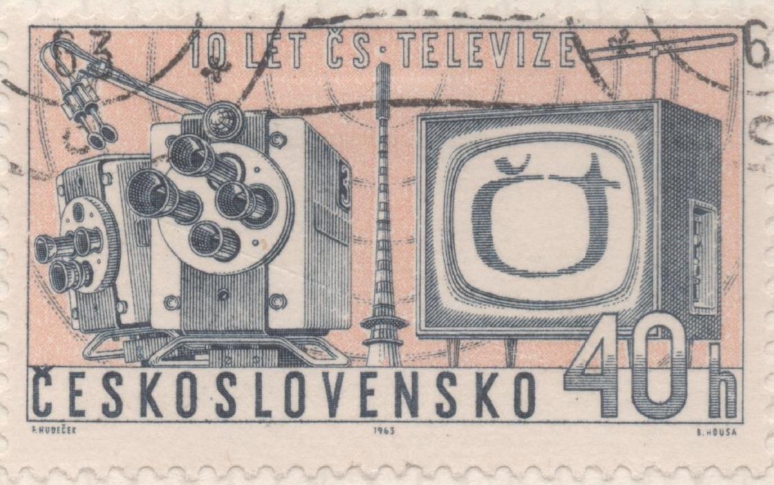 Sello E01133: hoja 74, Checoslovaquia: Sello Rosa y azul dentado. Décimo aniversario del servicio de televisión checo, 40 Haleru