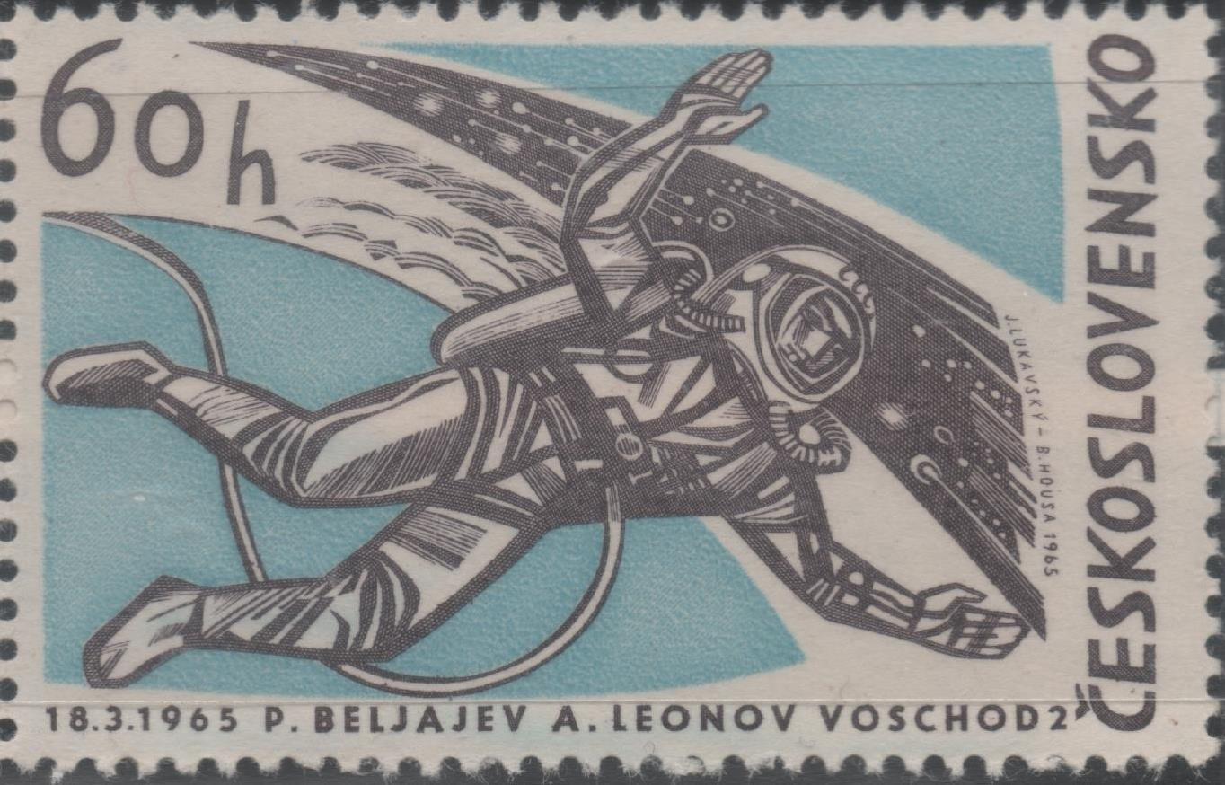 Sello E01216: hoja 79, Checoslovaquia: Sello, Azul y gris, dentado. Logros Espaciales. Alexei Leonov flotando en el espacio, 3 Koruny, 60 Haleru 