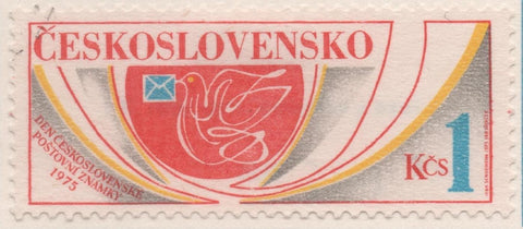 Sello E01976: hoja 132, Checoslovaquia: Sello Multicolor, dentado. Día del Sello. Paloma Alegórica, 1 Koruna