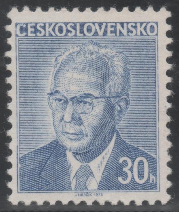 Sello E01953: hoja 130, Checoslovaquia: Sello Azul, dentado. Presidente Gustav Husak, 30 Haleru