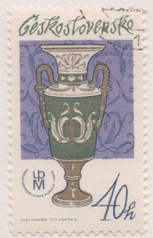 Sello E02031: hoja 137, Checoslovaquia: Sello Lila, verde y dorado, dentado. Porcelana. Ánfora, 40 Haleru