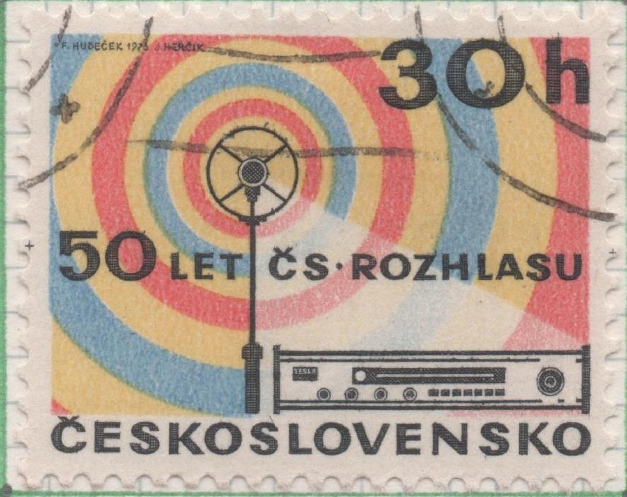 Sello E01817: hoja 119, Checoslovaquia: Sello Multicolor, dentado. Telecomunicaciones. 50 Años de la Radio Nacional, 30 Haleru