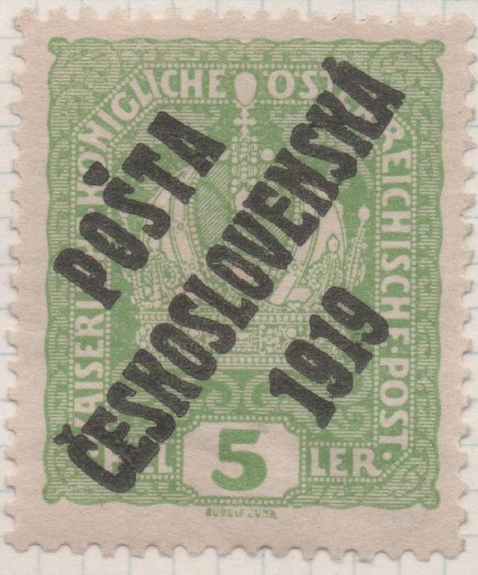 Sello E00040: hoja 3, Checoslovaquia: Sello Verde claro perforado. Timbre de Austria sobrecargados, 5 Heller