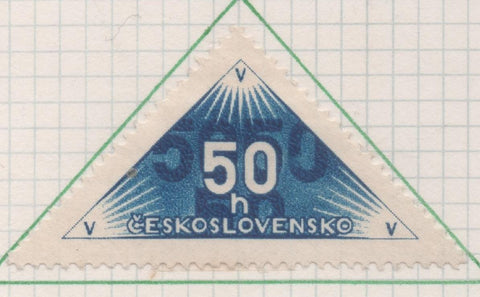 Sello E00193: hoja 16, Checoslovaquia: Sello Triangular Azul dentado. Timbres para remitir, 50 Haleru