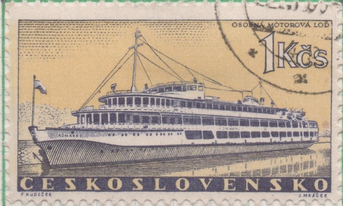 Sello E00938: hoja 63, Checoslovaquia: Sello Amarillo y azul dentado. Barcos y Embarcaciones. Komano Tourist steamer, 1 Koruna