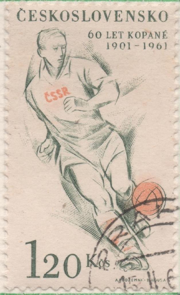 Sello E01006: hoja 67, Checoslovaquia: Sello Verde y naranja dentado. 4ª Serie Deportiva, Fútbol, 1,20 Koruna 
