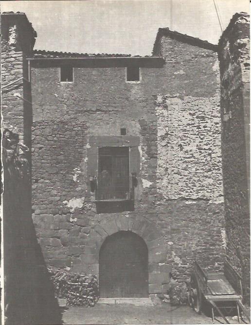 LAMINA V00309: Casa de los barones de Albi en Montsonis, Lerida