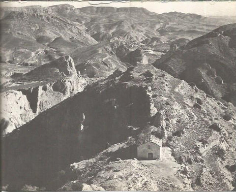LAMINA V00316: Vista aerea ermita de Castell cerca Vilanova de les Avellanes, Lerida