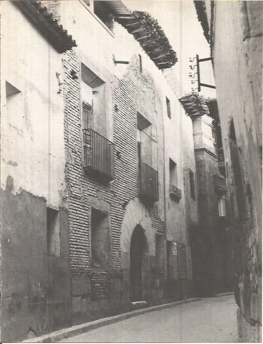LAMINA V00339: Casas tipicas en Bellver de Cinca, Huesca
