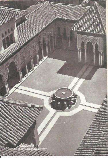 LAMINA V01158: El Patio de los Leones en La Alhambra, Granada