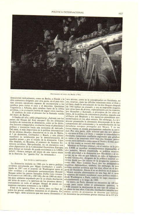 LAMINA ESPASA 38742: Destruccion del muro de Berlin en 1989