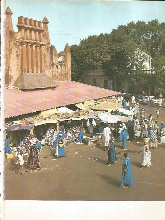 LAMINA V01673: Mercado de Bamako, Mali