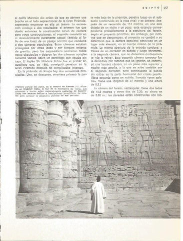 LAMINA V01635: Vista parcial del patio de Ramses III en Medinet Habu
