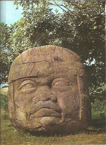 LAMINA V01227: Cabeza gigante Olmeca, La Venta en Mejico