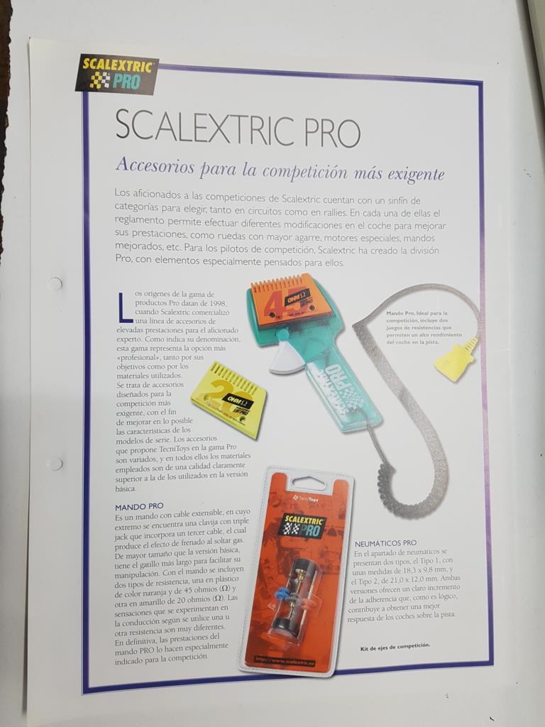 Pagina/lamina: del coleccionable Scalextric Pro - accesorios. Mando Pro, Neumaticos Pro, Transformador Pro