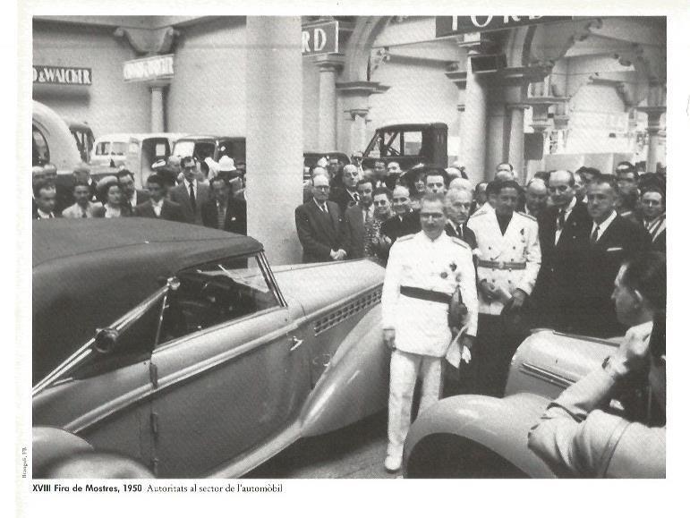 LAMINA V02477: XVIII Fire de Mostres 1950. Autoridades en el sector del automovil