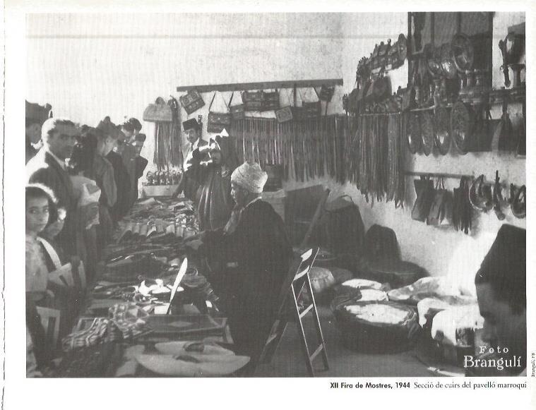 LAMINA V02460: XII Fira de Mostres 1944. Seccion de cueros del pabellon marroqui