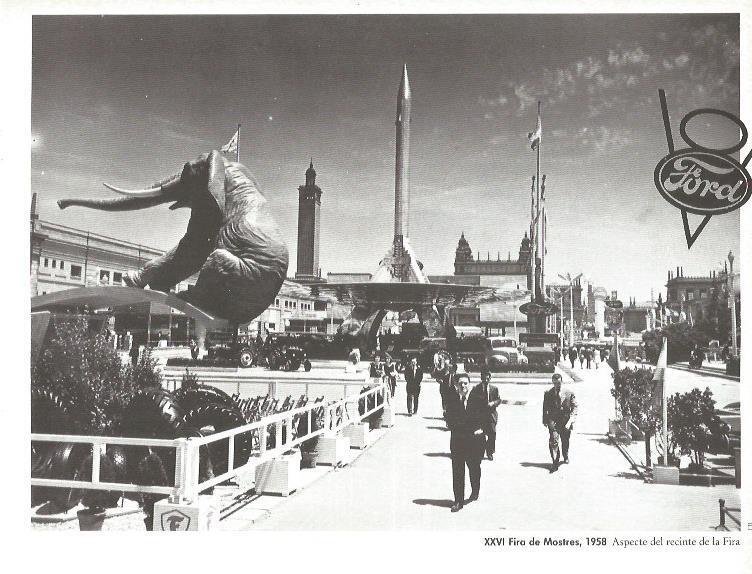 LAMINA V02503: XXVI Fira de Mostres 1958. Exterior del recinto ferial