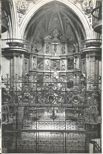 LAMINA V02084: Caceres. Interior iglesia del Monasterio de Guadalupe