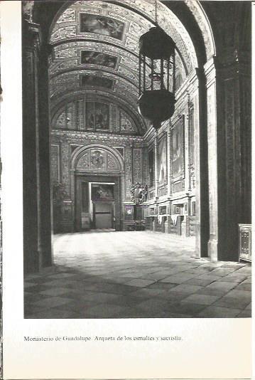 LAMINA V02083: Caceres. Arqueta de los esmaltes y sacristia del Monasterio de Guadalupe