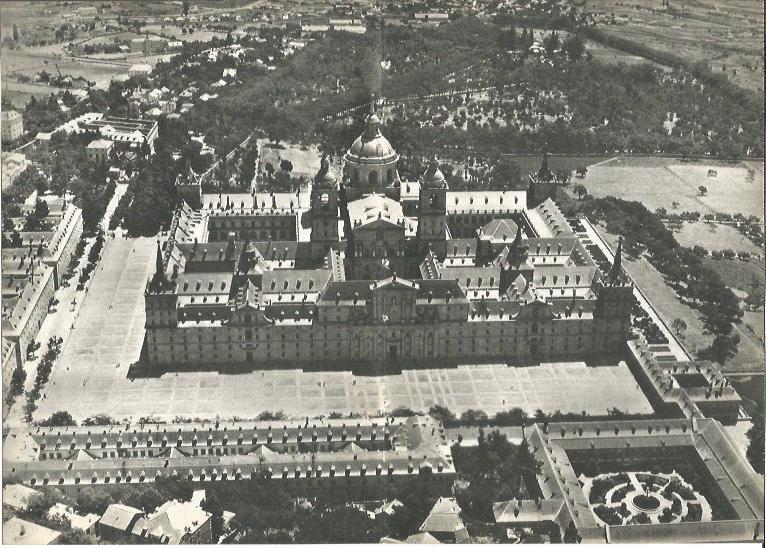 LAMINA V02000: El Escorial. Vista aerea del Monasterio
