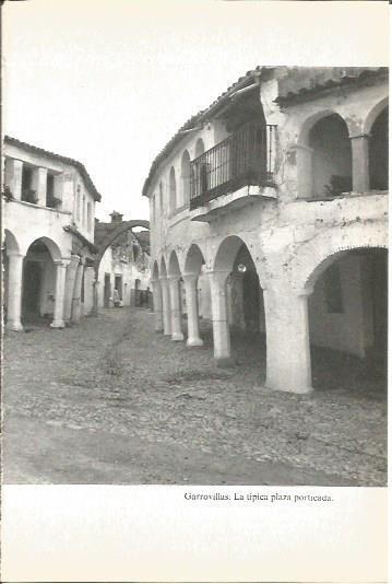 LAMINA V02060: Caceres. Tipica plaza porticada, Garrovillas