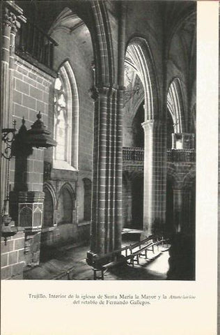 LAMINA V02073: Caceres. Interior iglesia de Santa Maria la Mayor en Trujillo