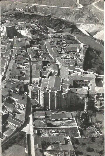 LAMINA V02032: Caceres. Vista aerea del Conventual, San Benito de Alcantara
