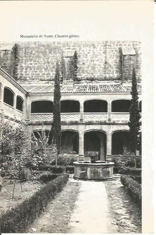 LAMINA V02047: Caceres. Claustro gotico del Monasterio de Yuste