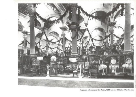 LAMINA V02394:: Exposicio Internacional del Moble 1923. Interior del Palacio de Arte Moderno