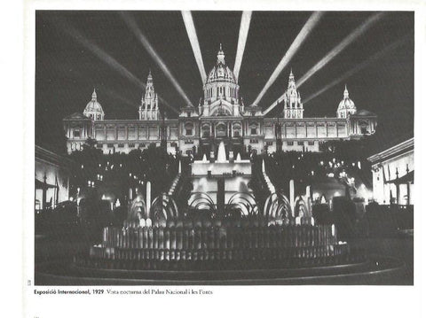 LAMINA V02401: Exposicio Internacional 1929. Vista nocturna del Palau Nacional y las fuentes