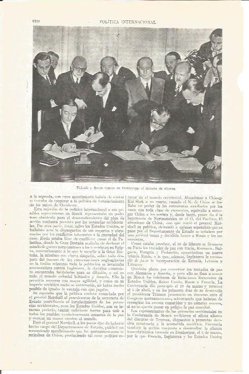 LAMINA V04084: Bidault y Bevin firmando en Dunkerque