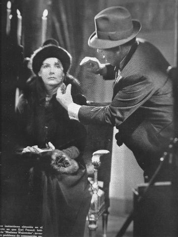 LAMINA 30134: Greta Garbo y el fotografo Karl Freund