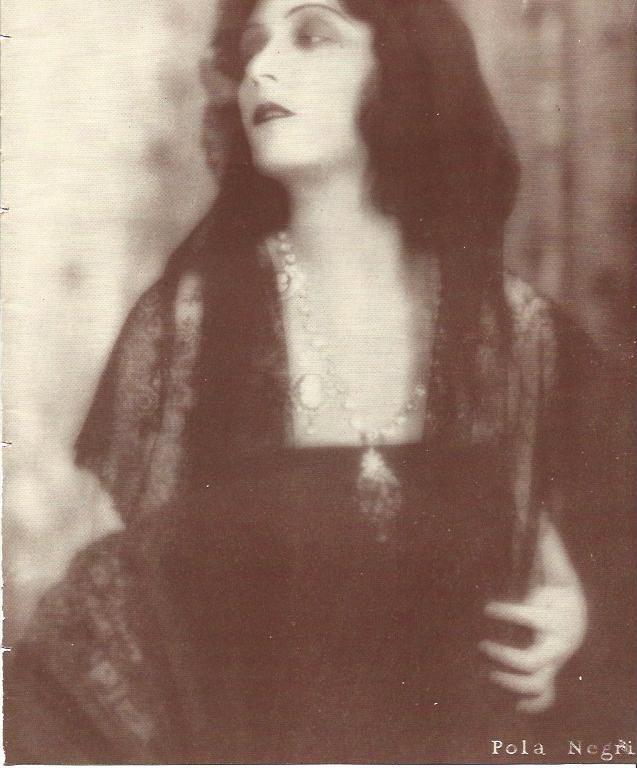 LAMINA 29656: Fotografia de Pola Negri