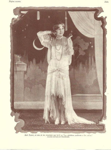 LAMINA 29715: Ruth Taylor en Los caballeros las prefieren rubias