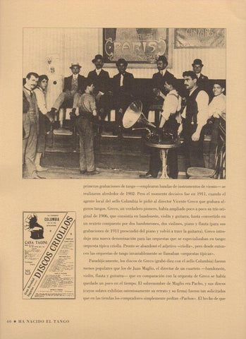 LAMINA V07479: Hombres escuchando tangos mientras les limpian los zapatos