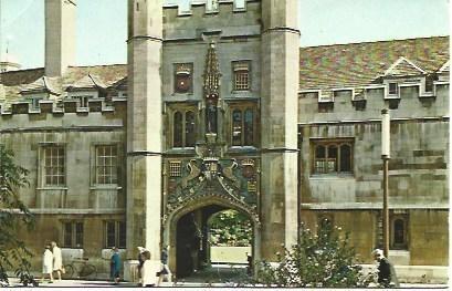POSTAL L00440: Fachada del Christ's College de Cambridge
