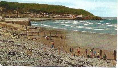 POSTAL L00445: Playa en Gran Bretaña
