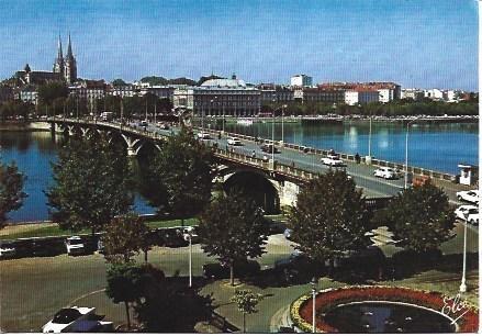 POSTAL L00449: Puente en Bayona, Francia